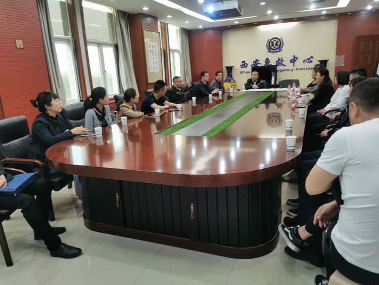 【我为群众办实事】西安急救中心向急救网络分站配发院前急救车辆